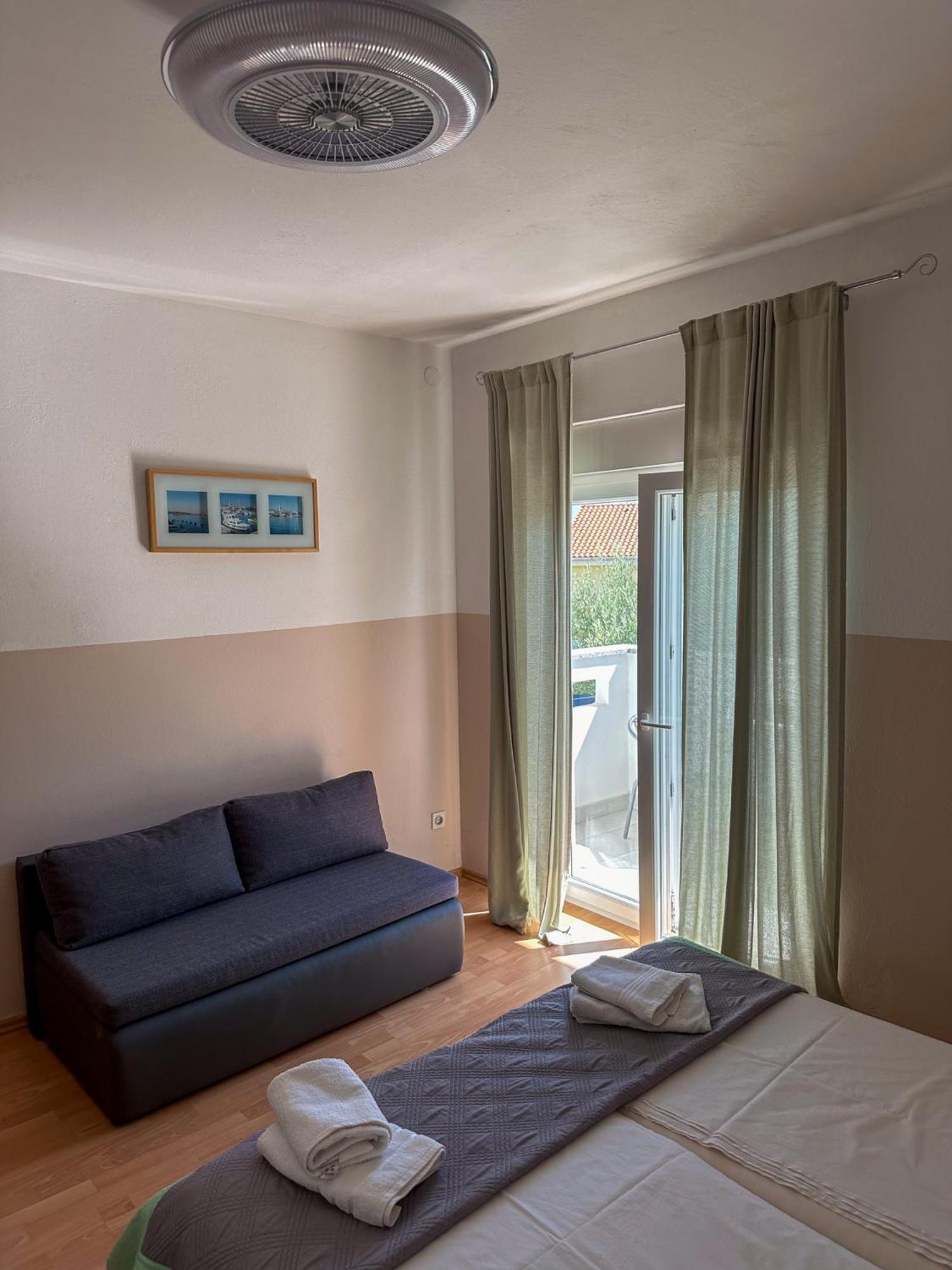 Apartments Barica クルク エクステリア 写真